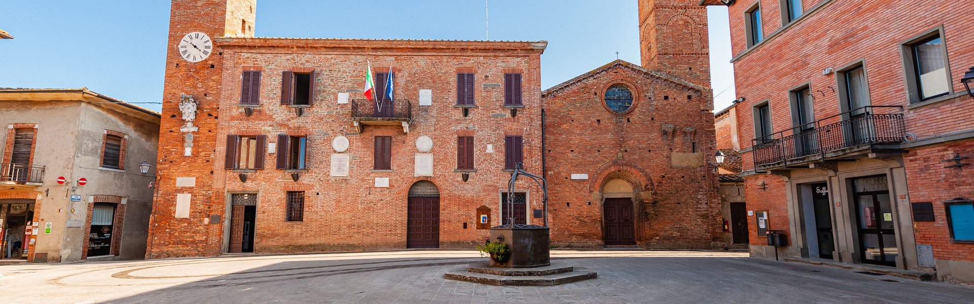 Torrita di Siena, Piazza Matteotti