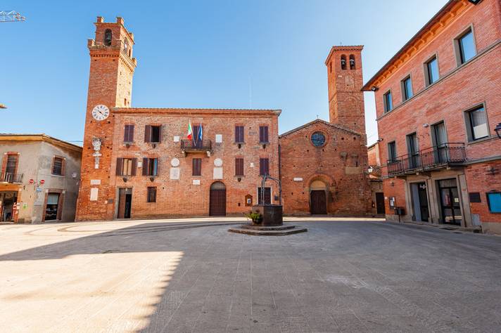 Torrita di Siena, Piazza Matteotti