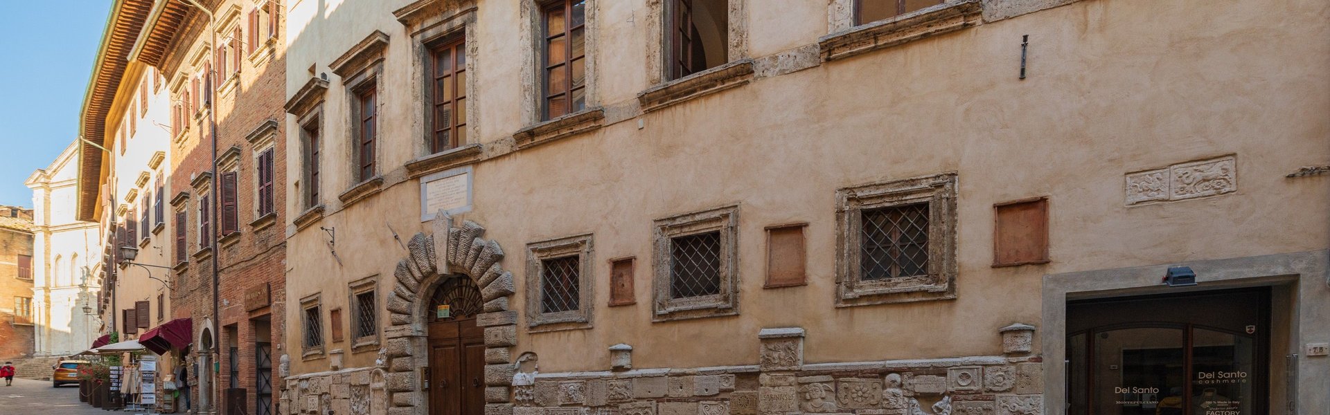 Palazzo Bucelli, Montepulciano