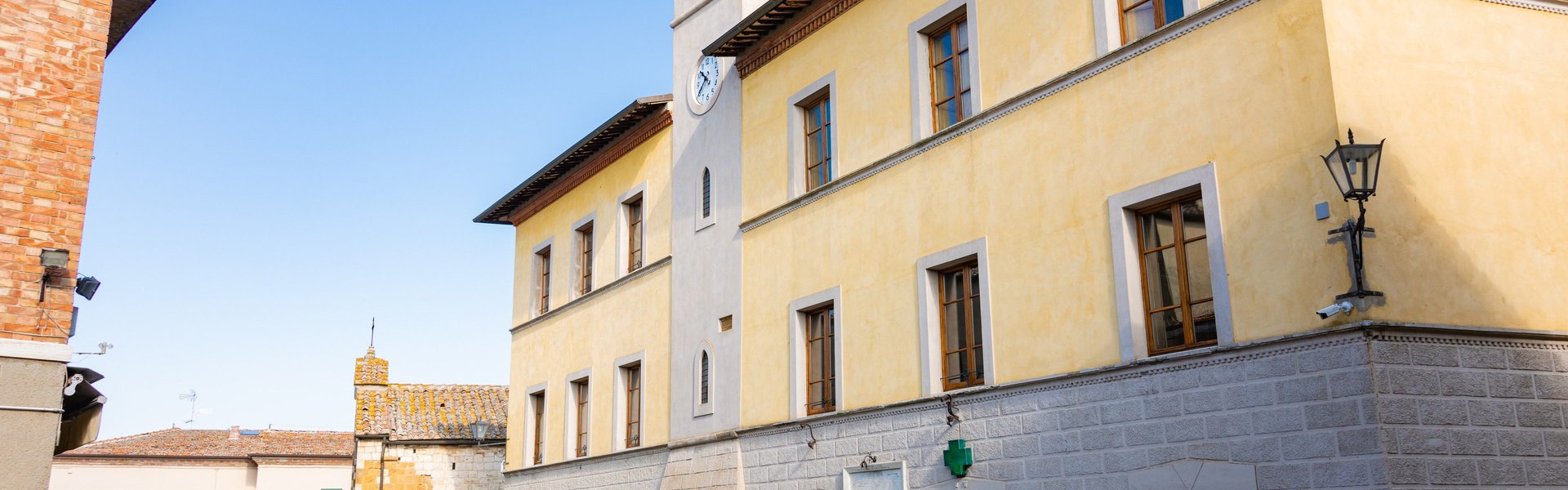 Piazza Garibaldi, Trequanda. Scorcio